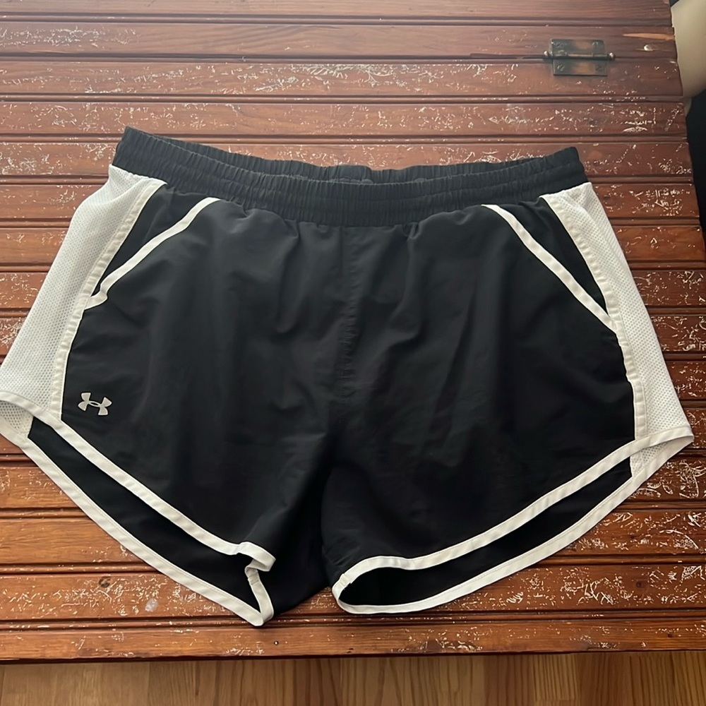 Athletic shorts